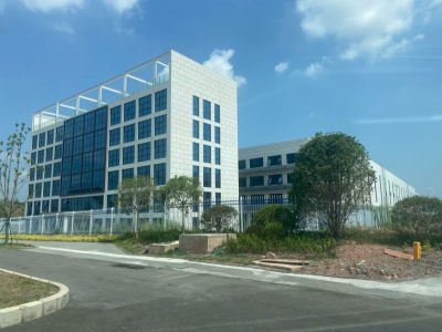 成都东部新区1楼10000余平厂房租赁 背靠阿里巴巴 正对蜂巢能源 办公楼、倒班楼配套齐全图1