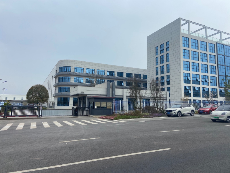 成都东部新区1楼10000余平厂房租赁 背靠阿里巴巴 正对蜂巢能源 办公楼、倒班楼配套齐全