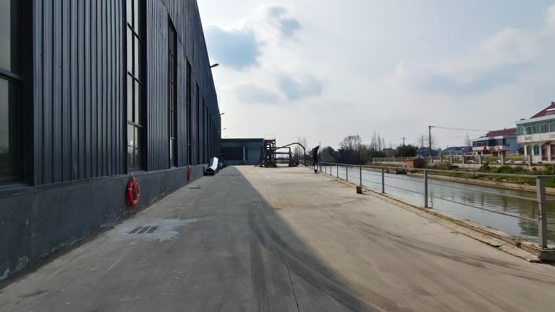 4500平高标准厂房 带10吨行车＋1500吨级码头