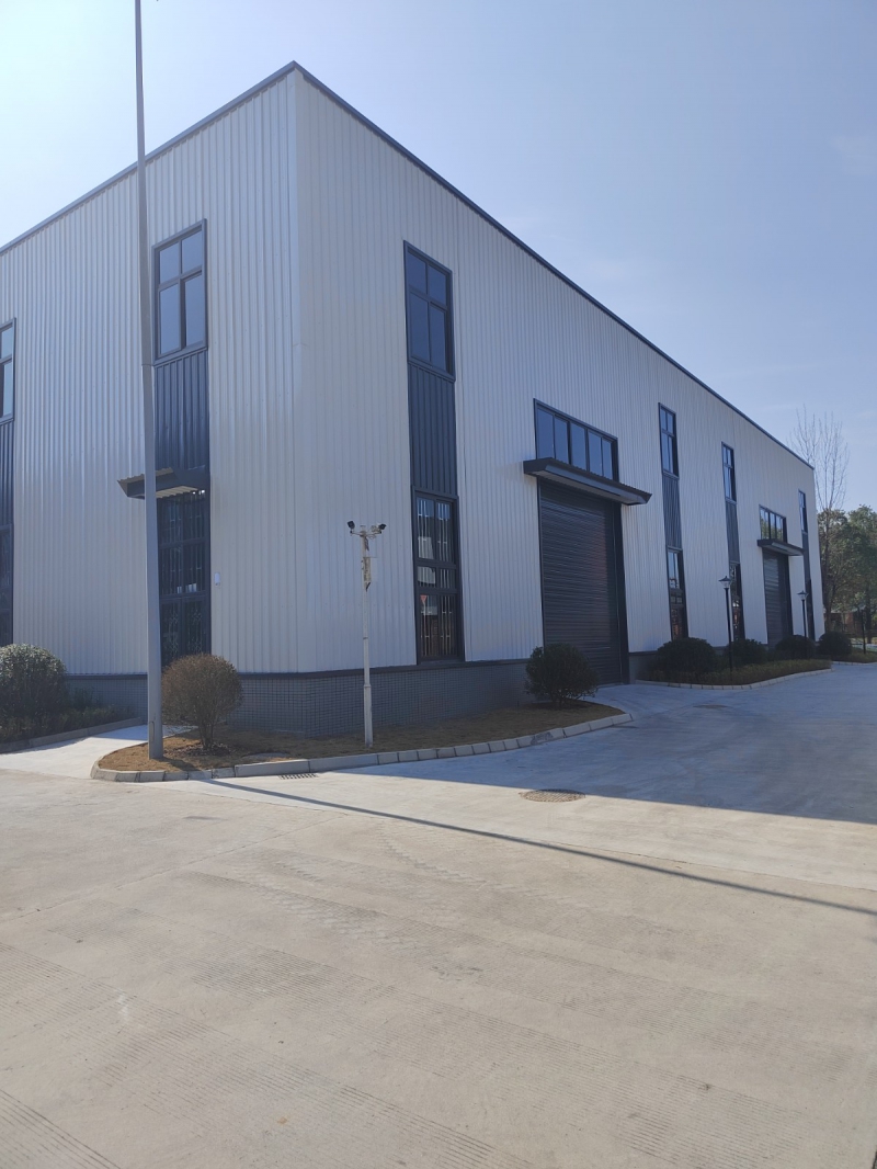 成都工业园区厂房销售，独门独院厂房层高11米，能装10吨行车