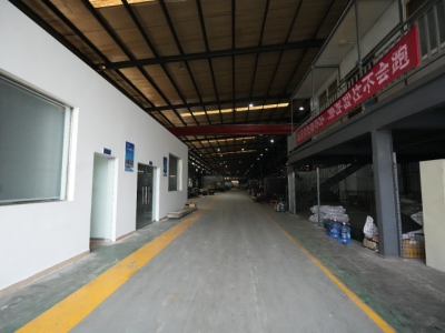 成都新津8000平独门独院厂房出租出售，带行车图6