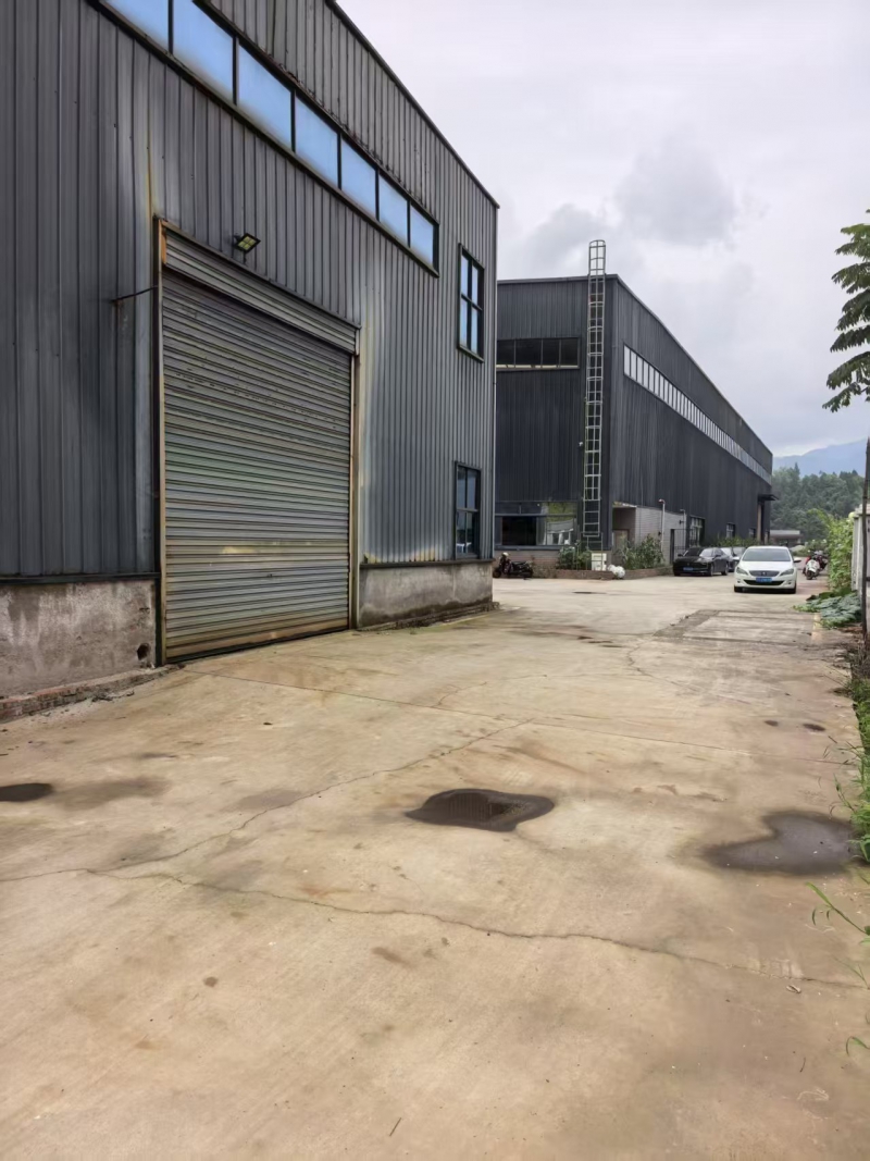 四川达州魏复路出口工业园区独立厂房2450平方,可分割,还有独立车间450平方