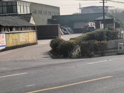 独门独院厂房出租图3